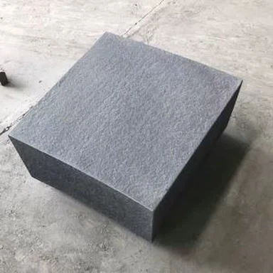 Must basalt Kerbstone