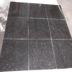 Mustad galaktika graniidist plaadid