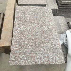 G687 Punane graniit